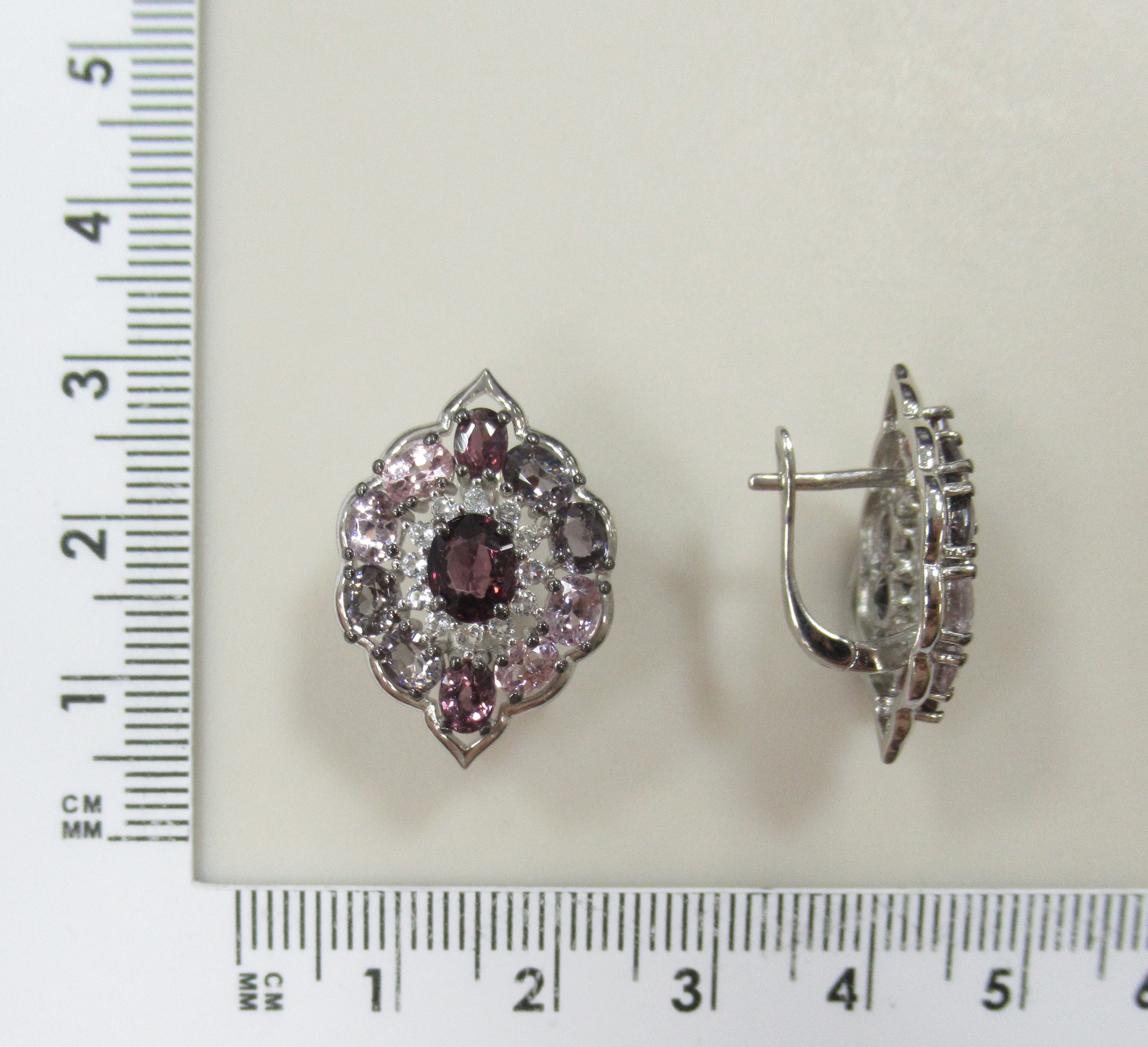 Серебряные серьги с разноцветной шпинелью